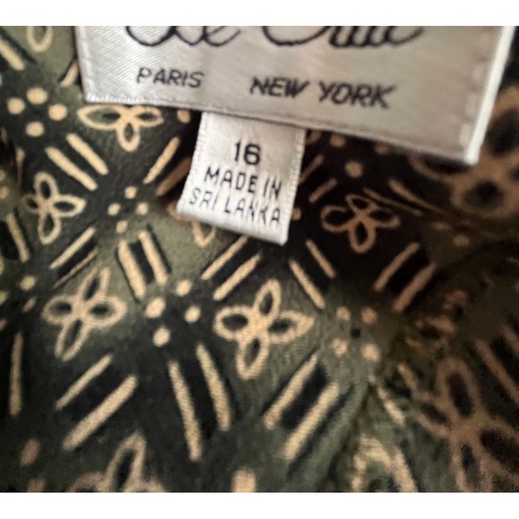 VINTAGE LE SUIT WOMEN BLOUSE  SIZE MEDIUM COLOR TAN/ DARK GREEN SHORT SLEEVE… - Picture 9 of 11